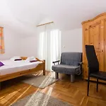 Jadran Ciovo Gostinjska kuća 3*