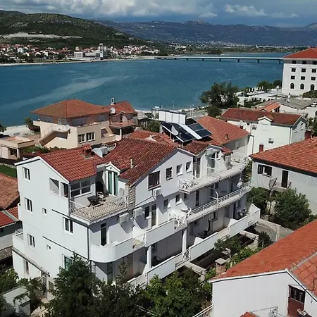 Konukevi Jadran Ciovo 3*