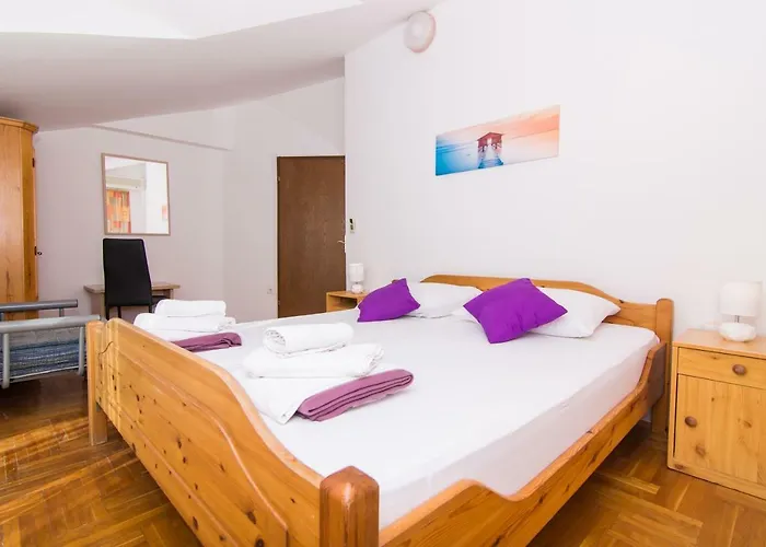 Jadran Ciovo Konukevi Trogir