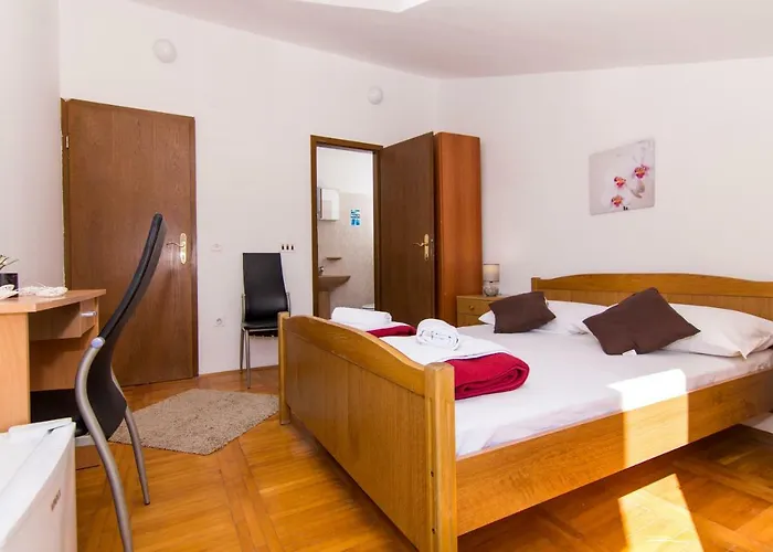 Jadran Ciovo Konukevi Trogir