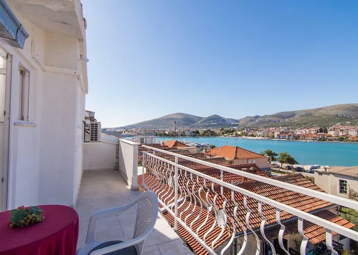 Jadran Ciovo Konukevi 3*