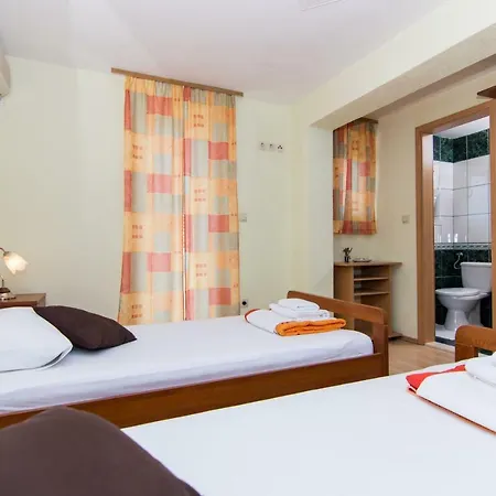 Pensjonat Jadran Ciovo 3*