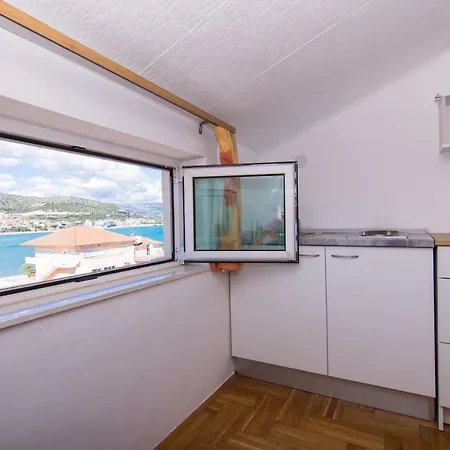 Гостьовий будинок Jadran Ciovo 3*