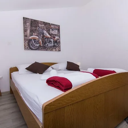 Pensjonat Jadran Ciovo