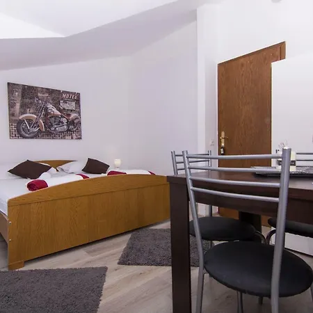 Pensjonat Jadran Ciovo Trogir