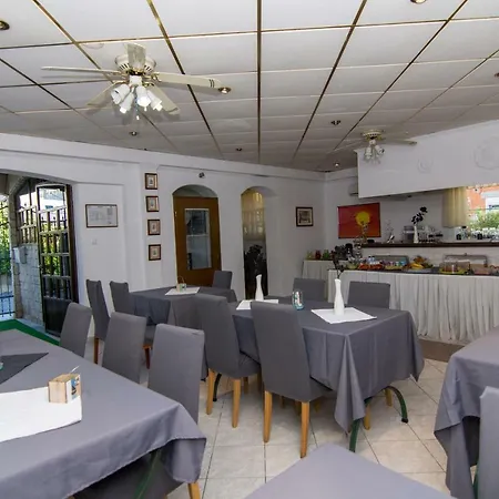 Maison d'hôtes Jadran Ciovo 3*