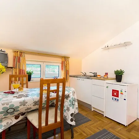 Pensjonat Jadran Ciovo 3*