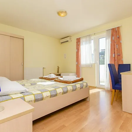 Jadran Ciovo 3* 特罗吉尔