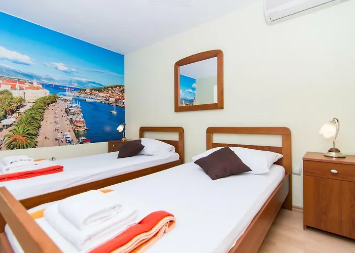 Gasthuis Jadran Ciovo 3*